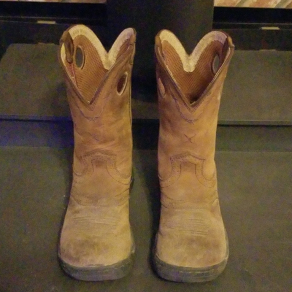 Womens Twisted X boots .. size 7